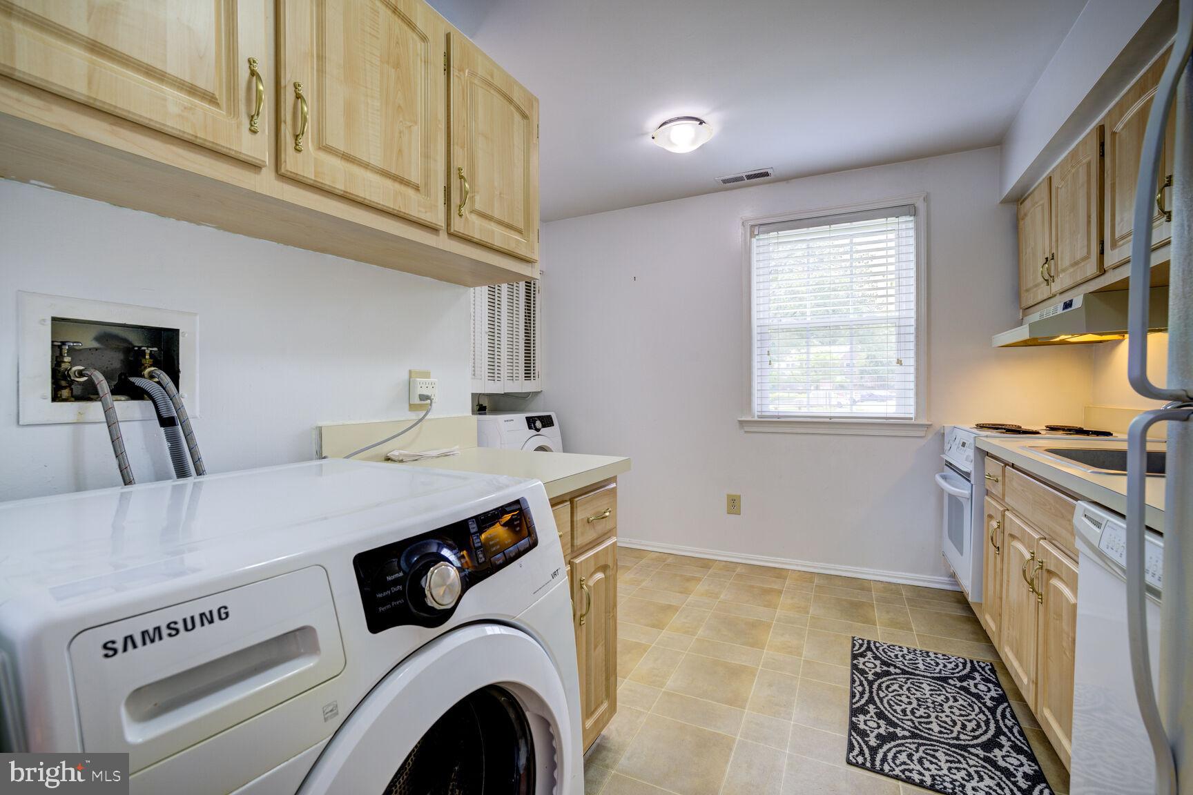 REGENT SQUARE - Residential