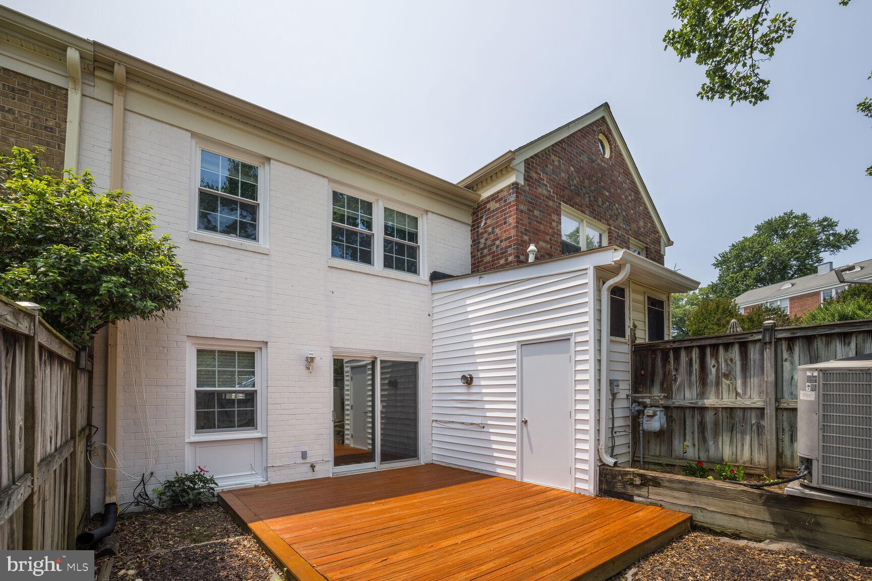 REGENT SQUARE - Residential