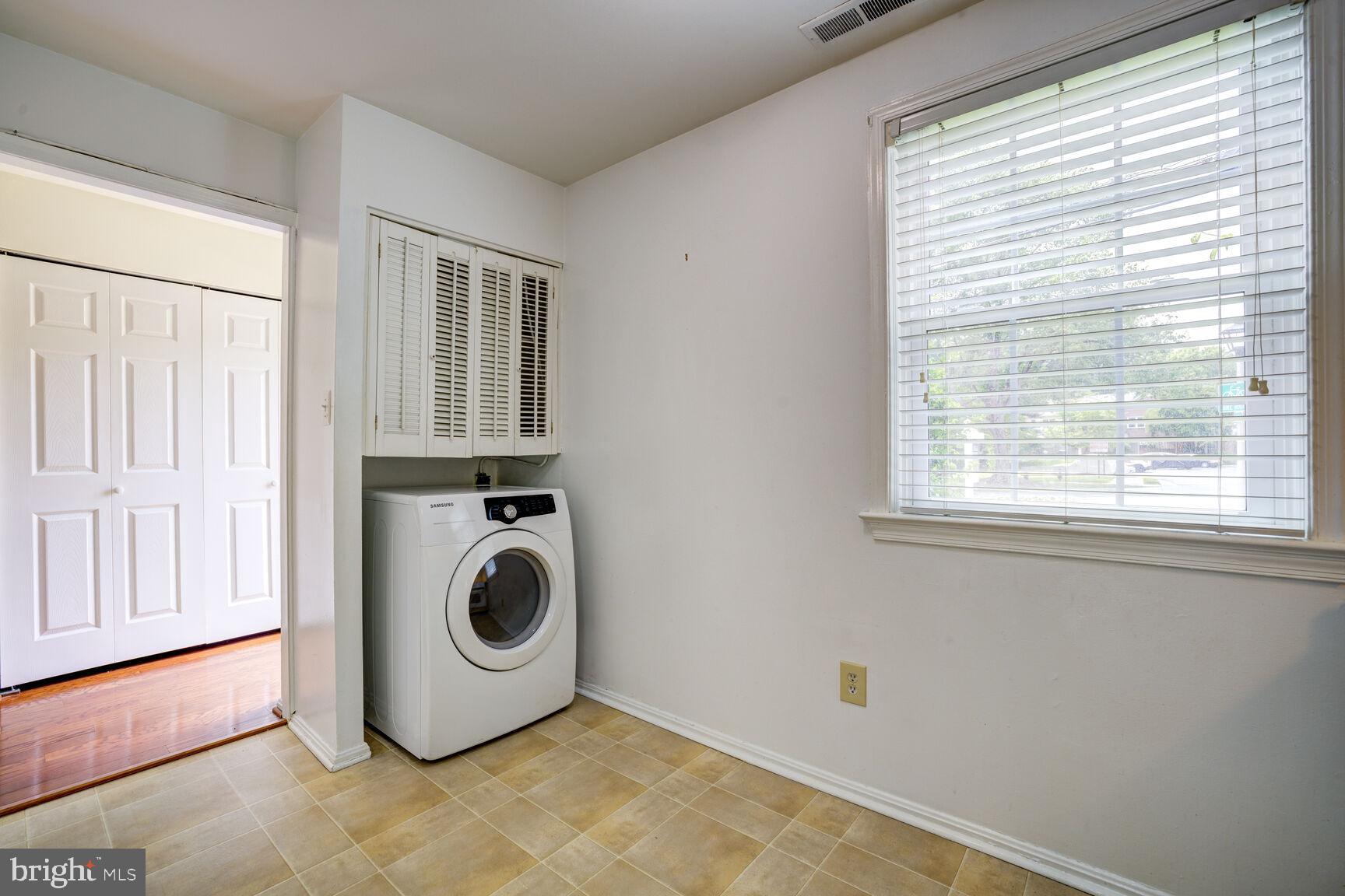 REGENT SQUARE - Residential