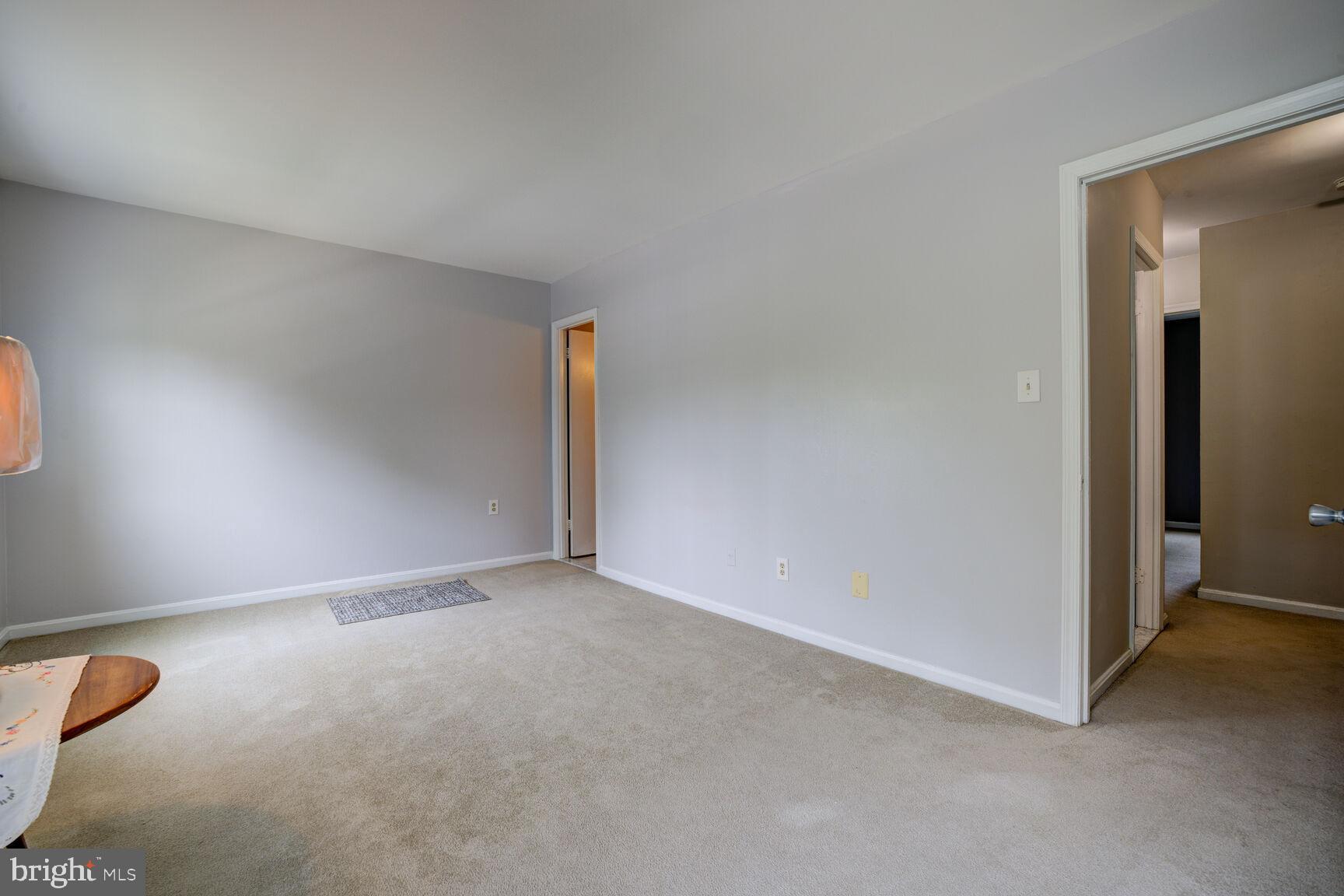 REGENT SQUARE - Residential