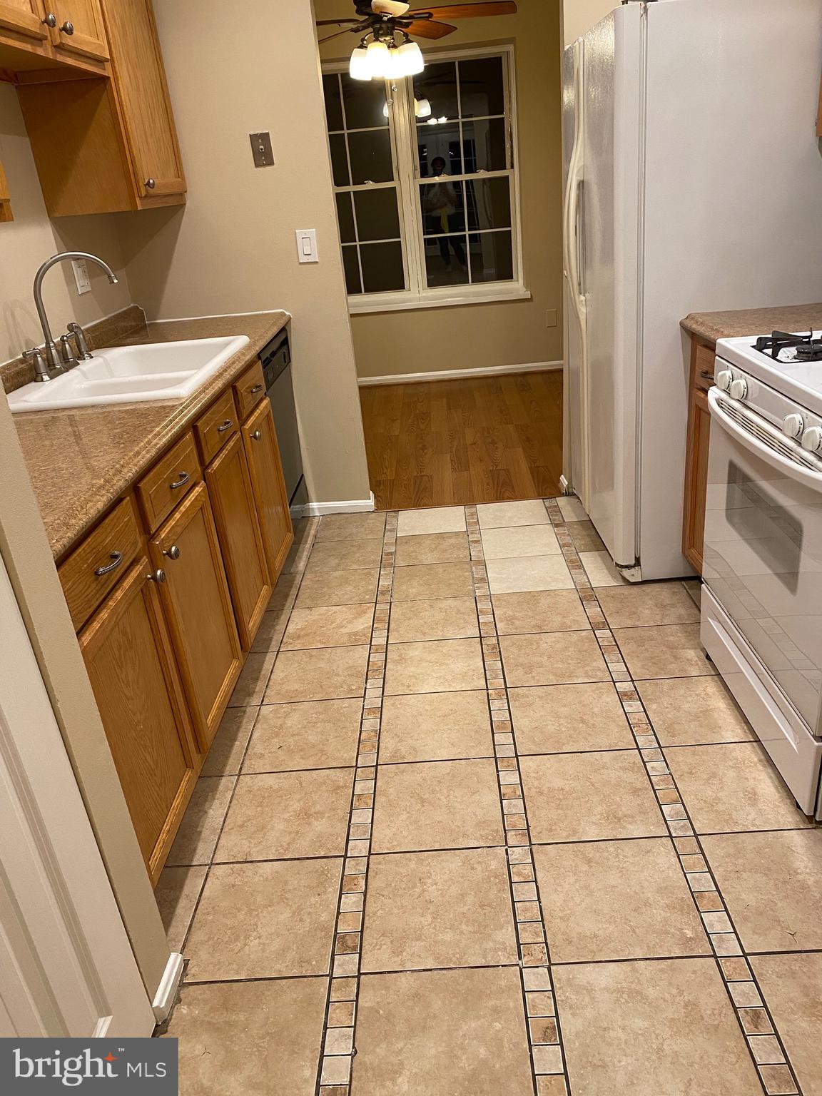 ABERDEEN HILLS - Residential Lease