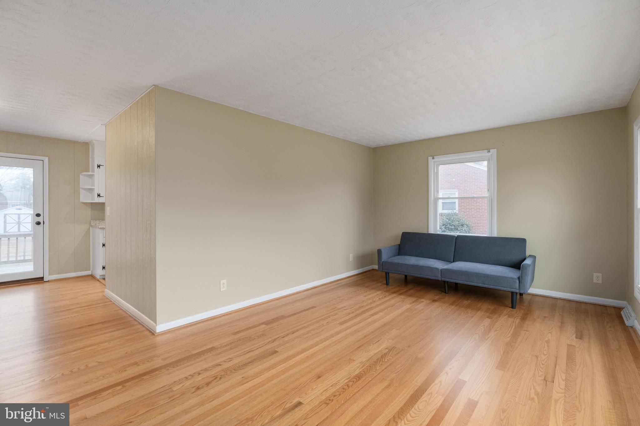 LAUREL CREST - Residential