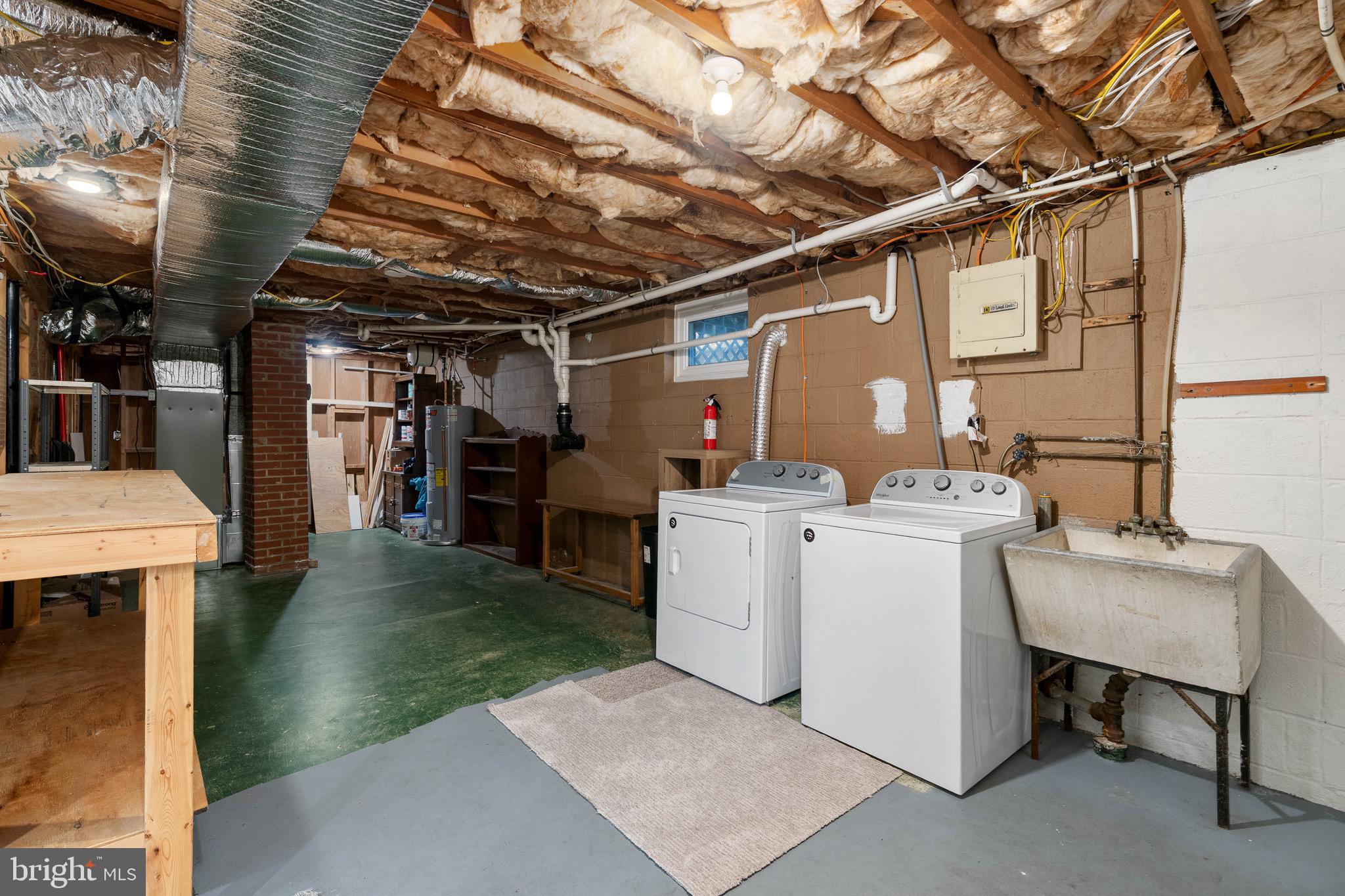 LAUREL CREST - Residential