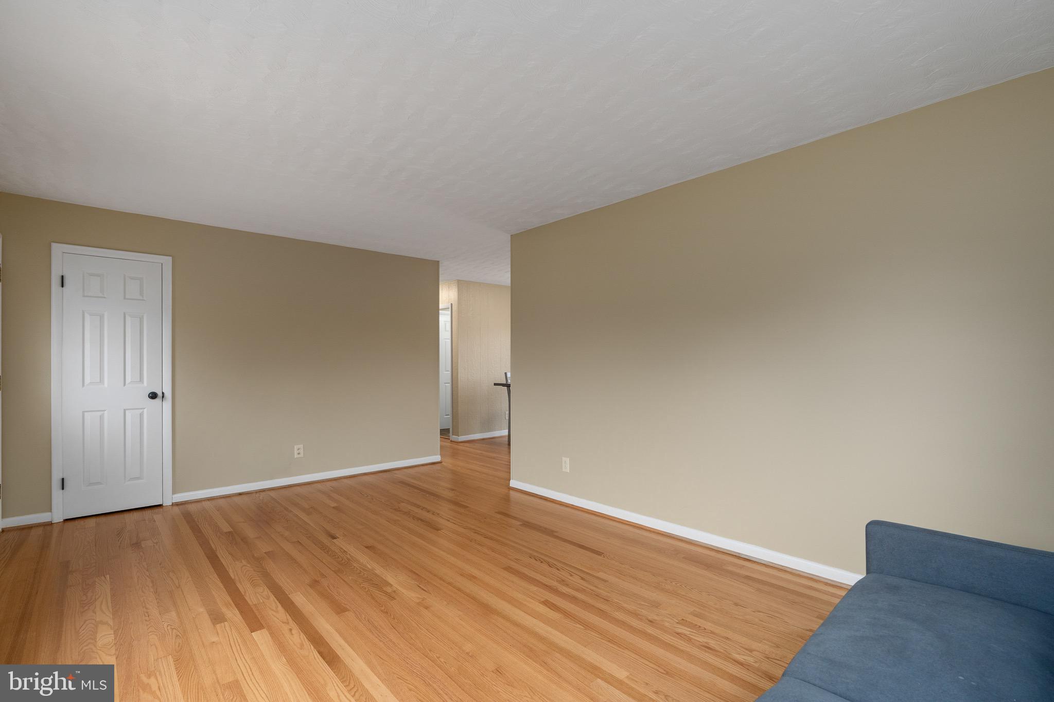 LAUREL CREST - Residential