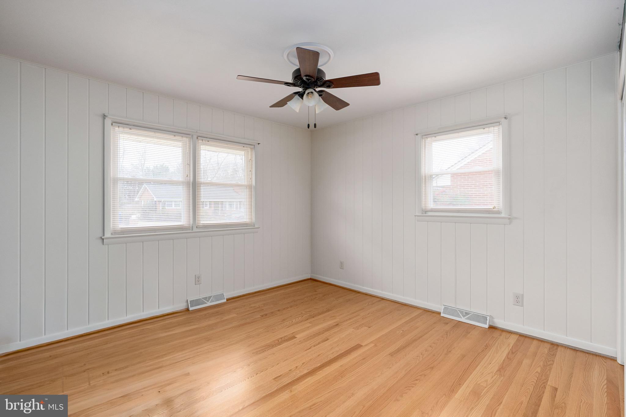 LAUREL CREST - Residential