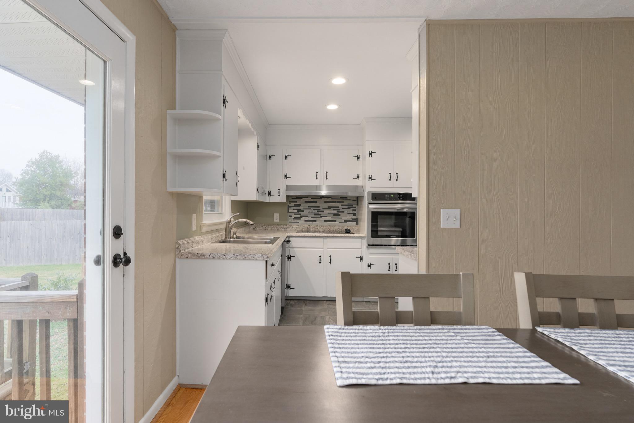 LAUREL CREST - Residential