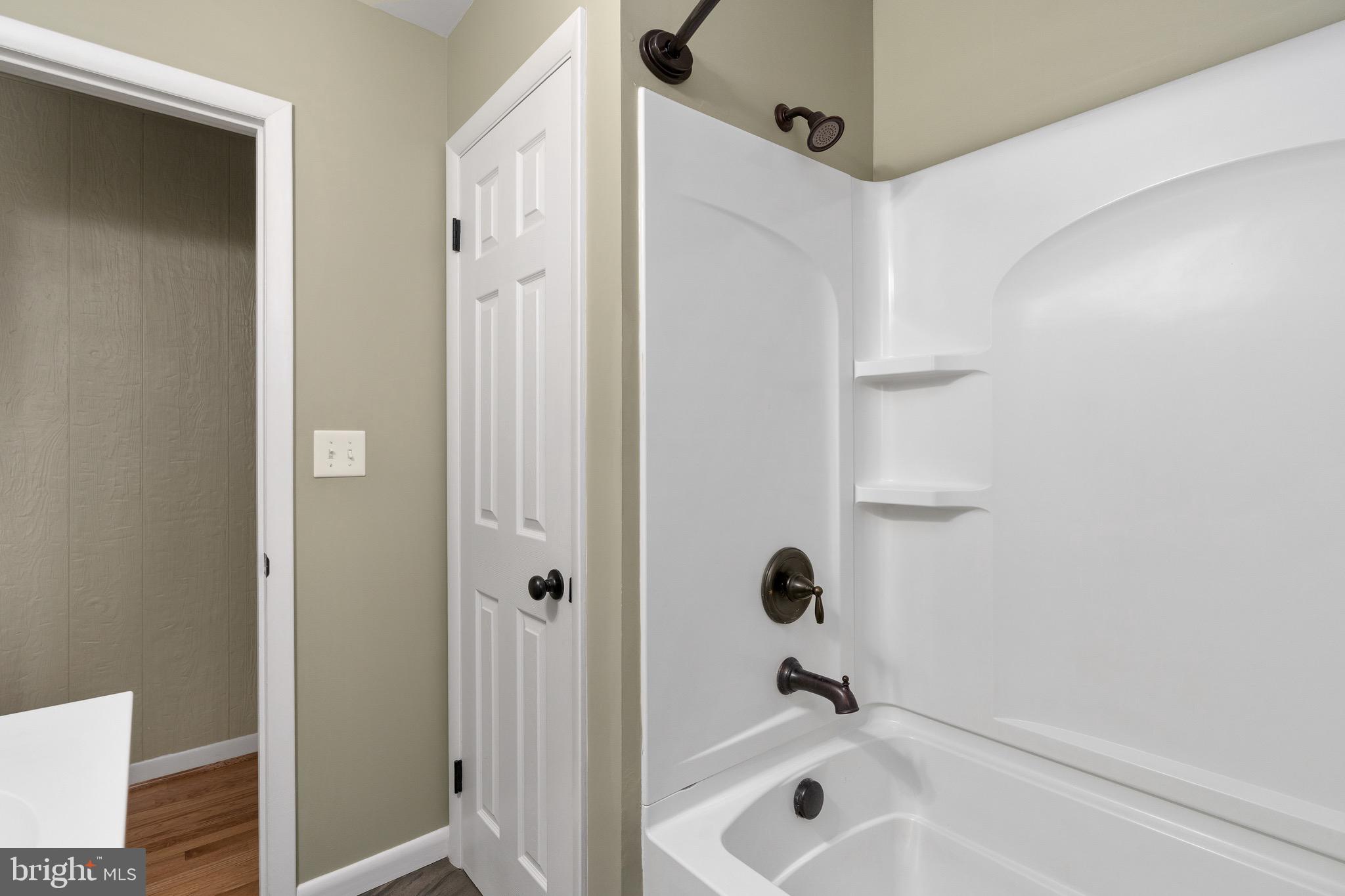 LAUREL CREST - Residential