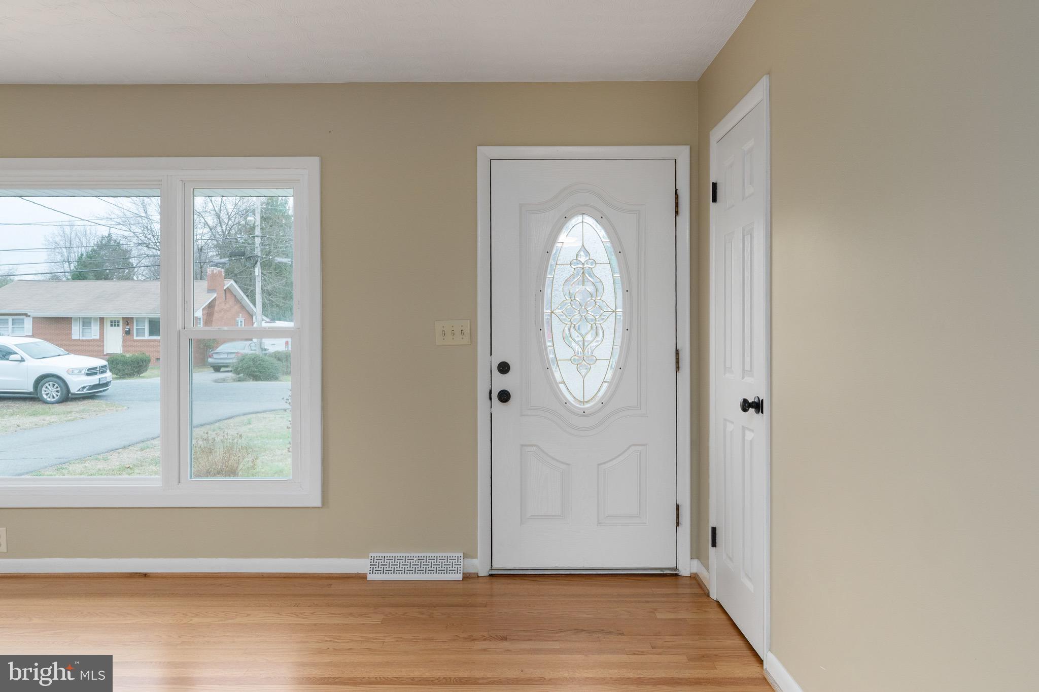 LAUREL CREST - Residential