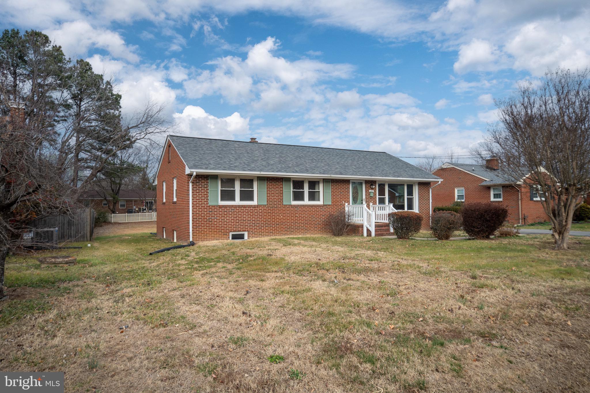 LAUREL CREST - Residential