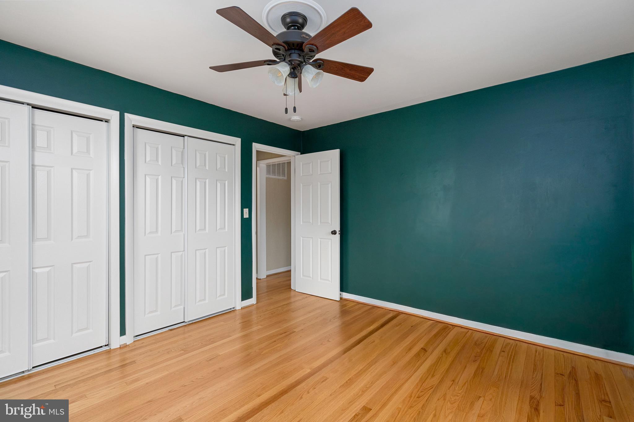 LAUREL CREST - Residential