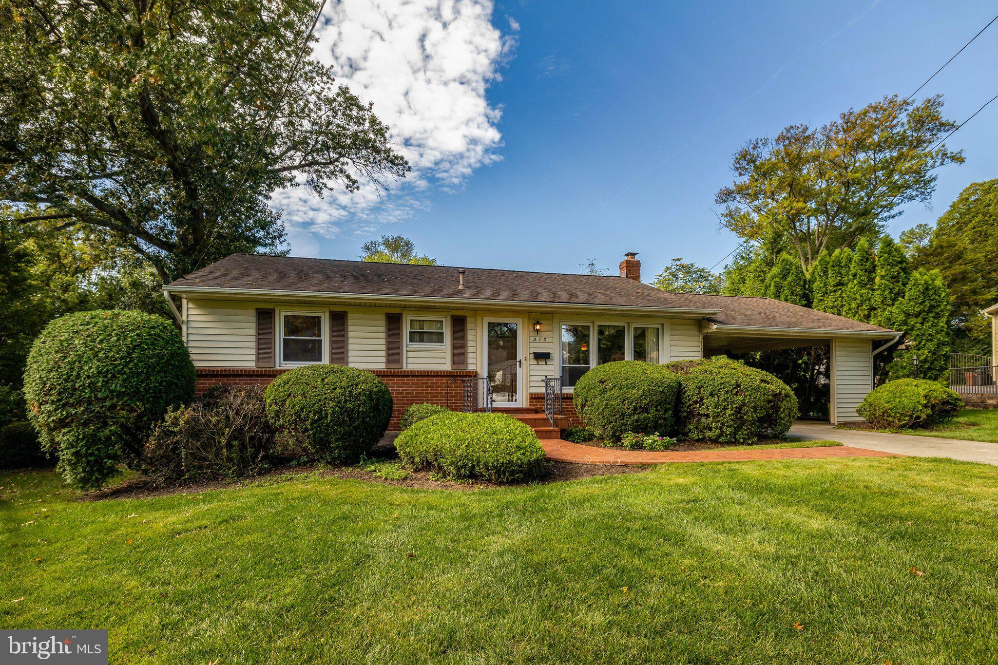 310 ARCADIAN CIRCLE SW