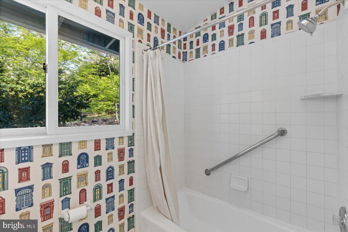 GLEN ECHO HEIGHTS - Residential