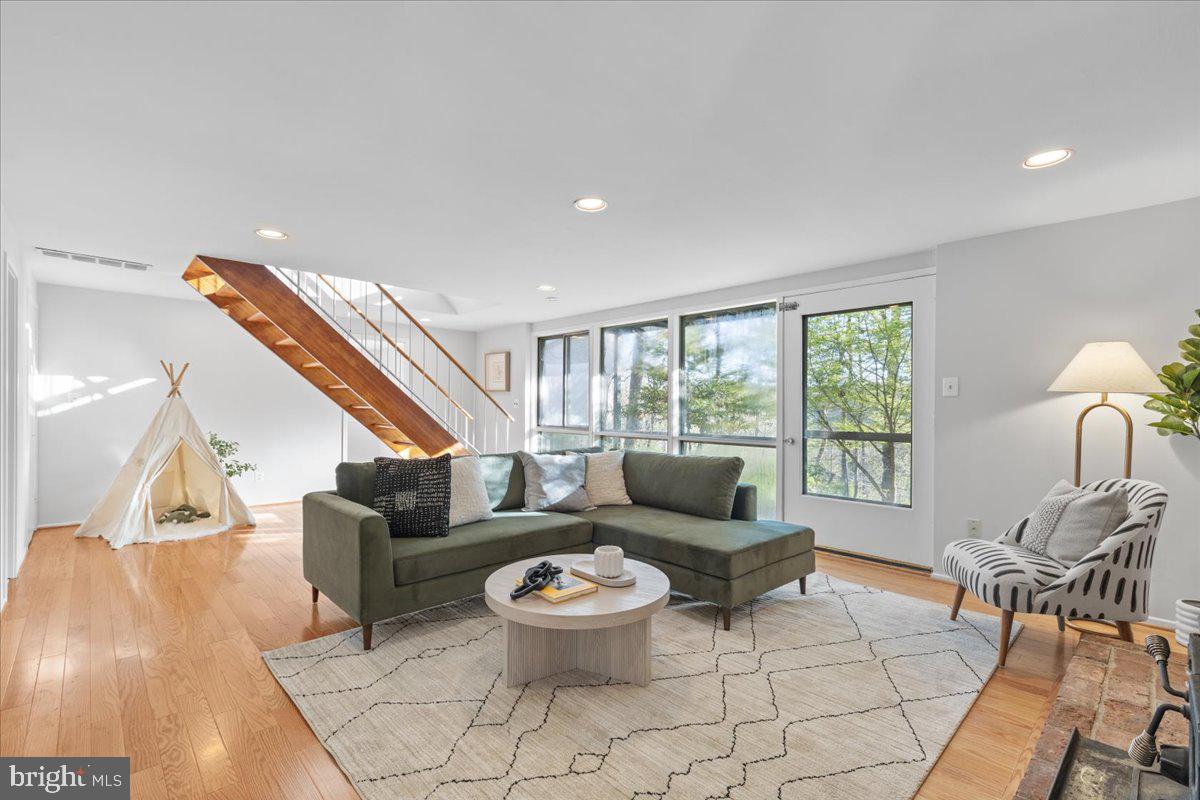 GLEN ECHO HEIGHTS - Residential