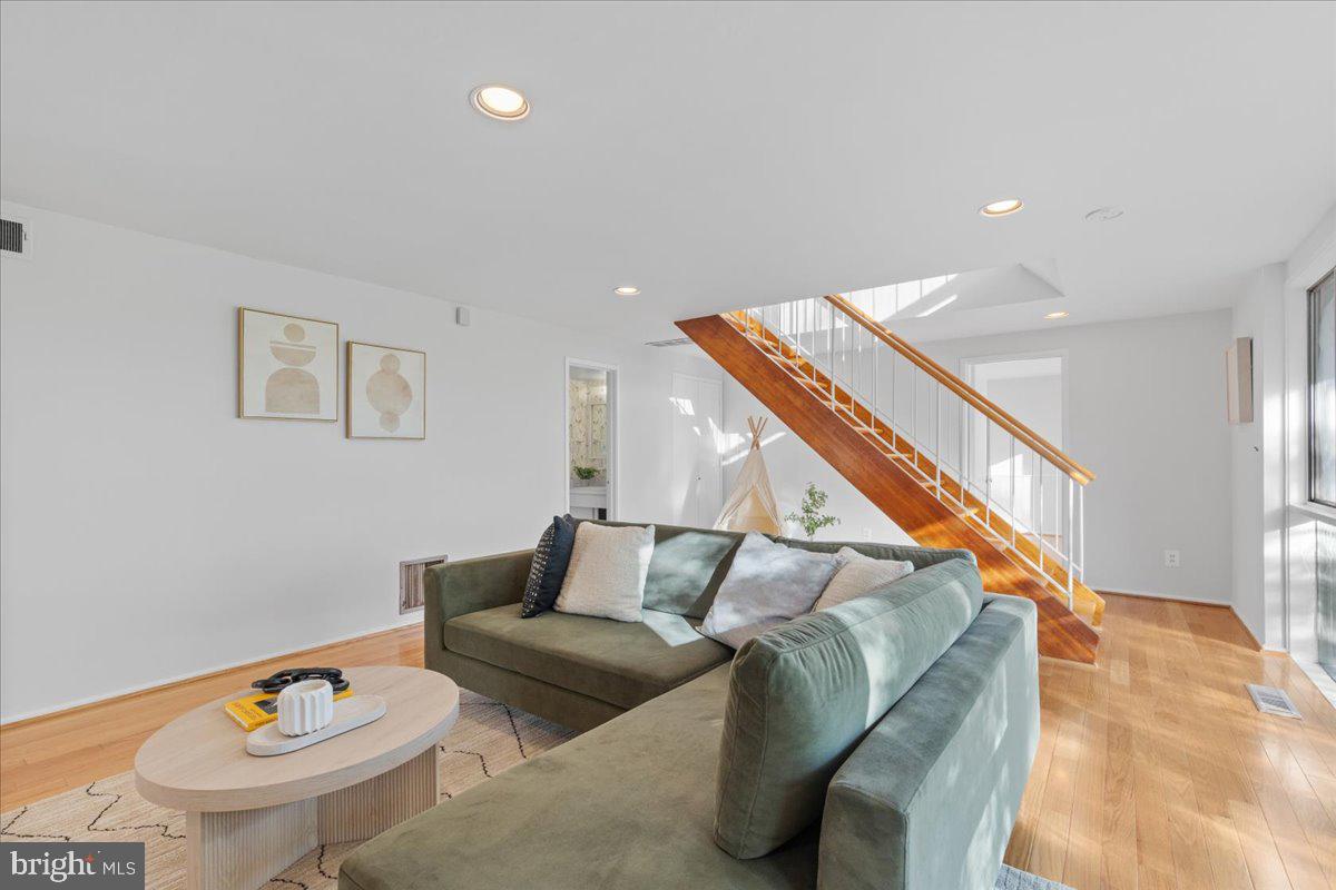 GLEN ECHO HEIGHTS - Residential