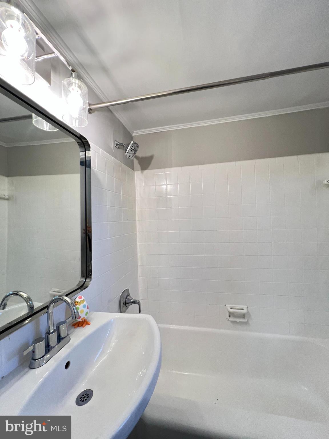 COLLEGE PARK - Residential Lease