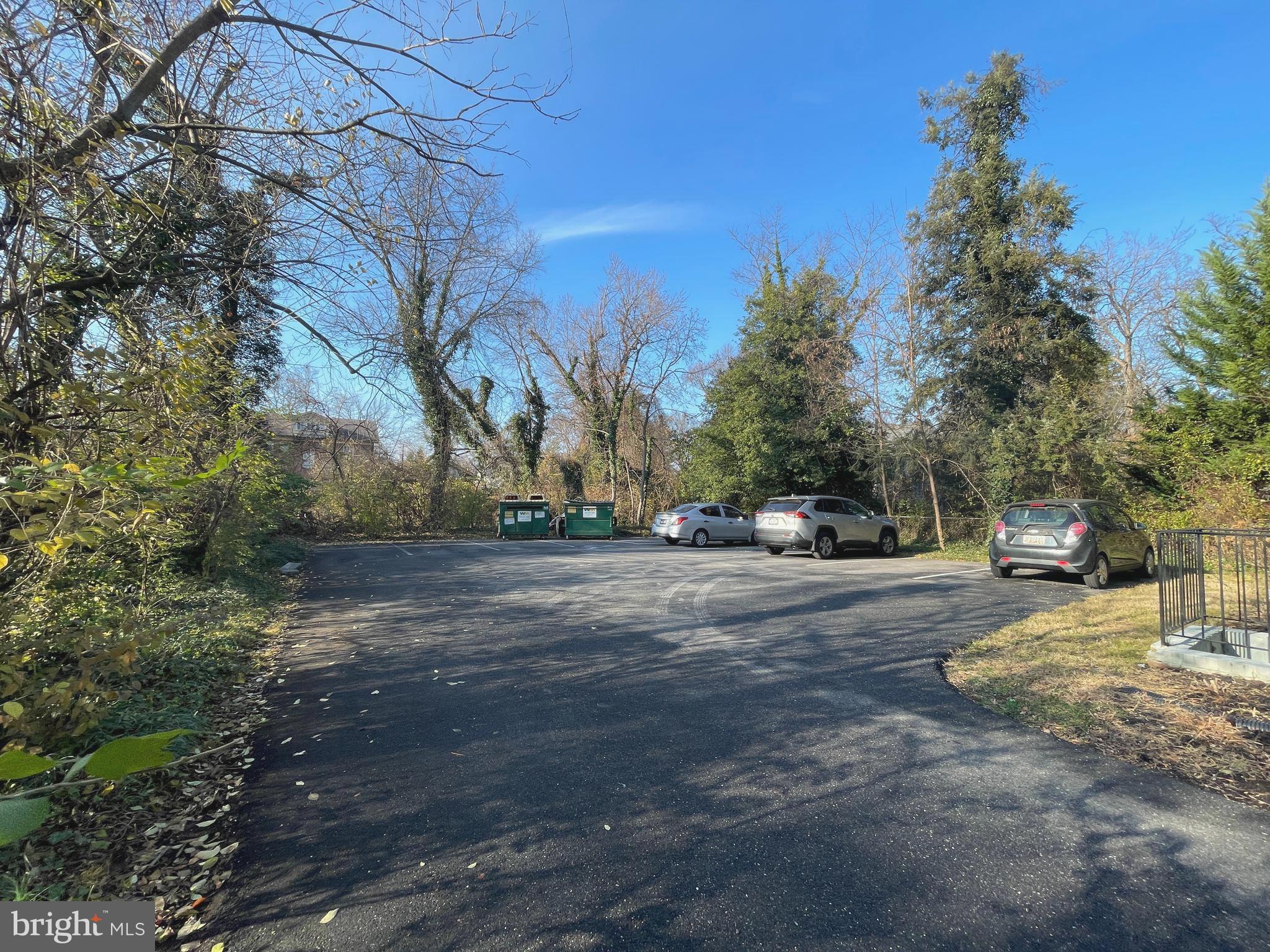 COLLEGE PARK - Residential Lease