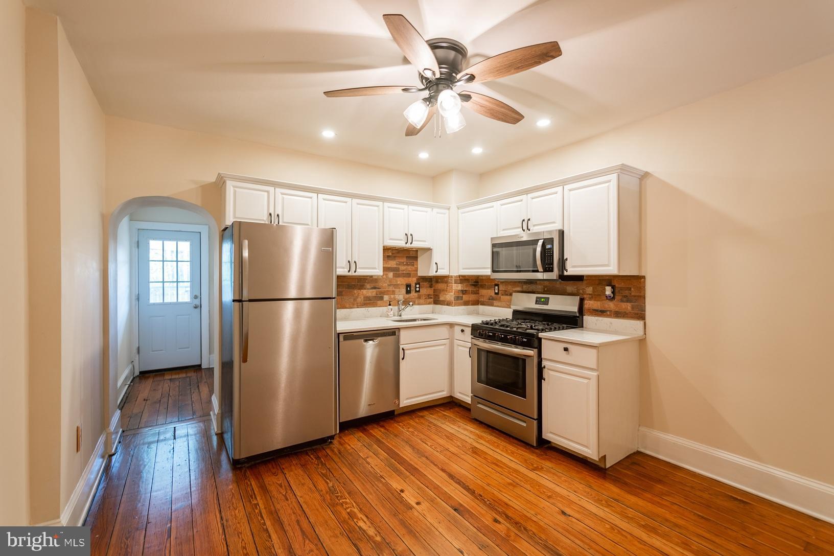 MANAYUNK - Residential Lease