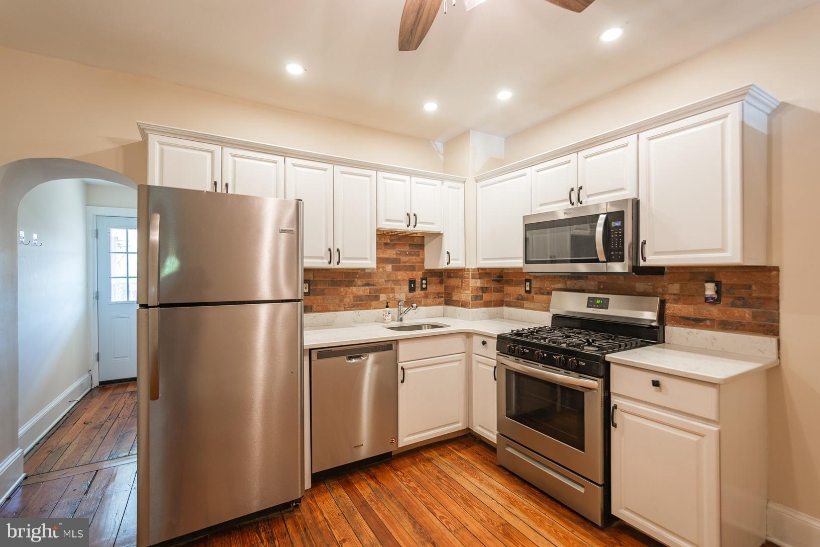 MANAYUNK - Residential Lease