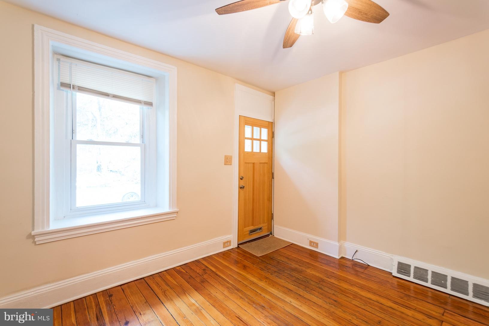 MANAYUNK - Residential Lease