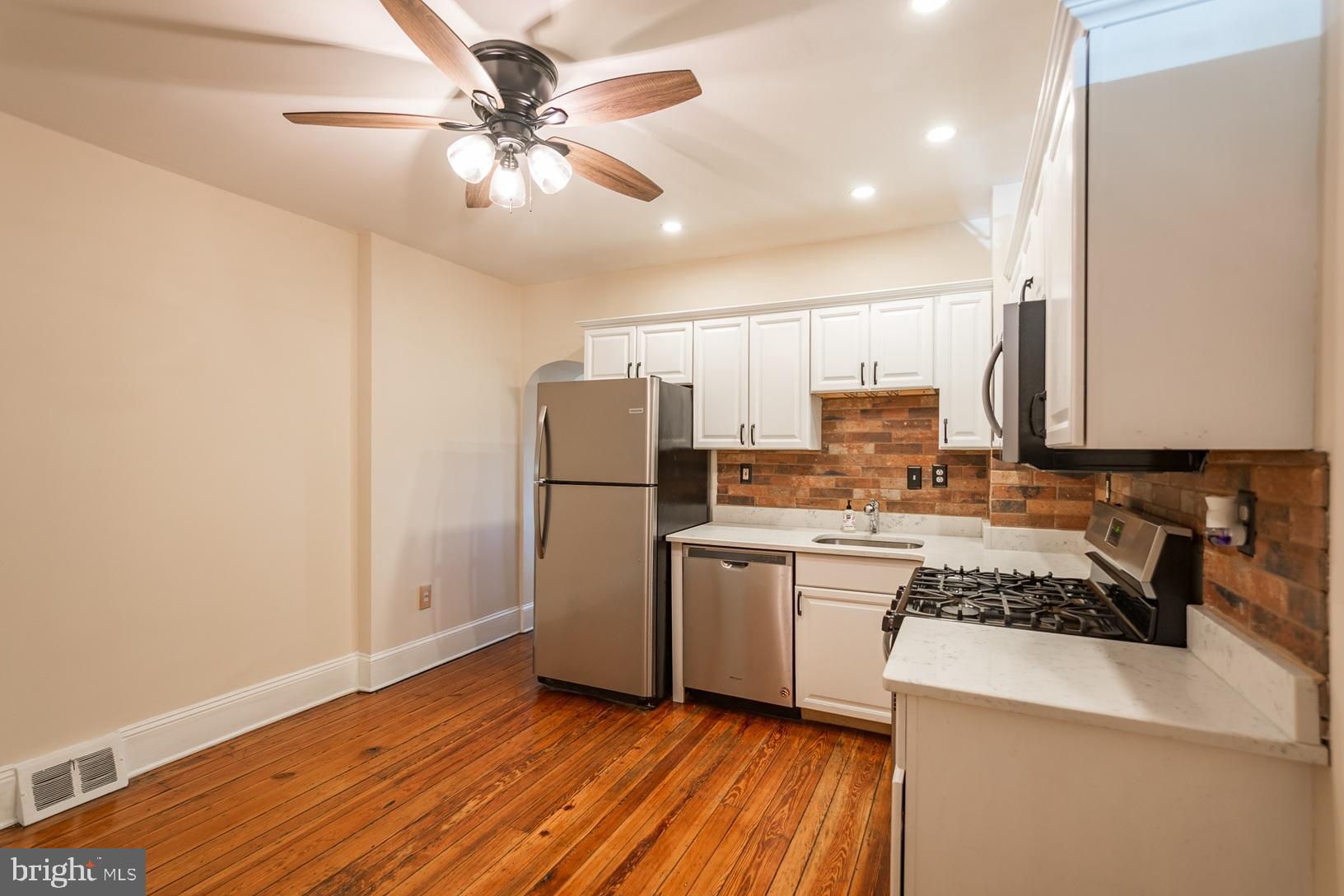 MANAYUNK - Residential Lease