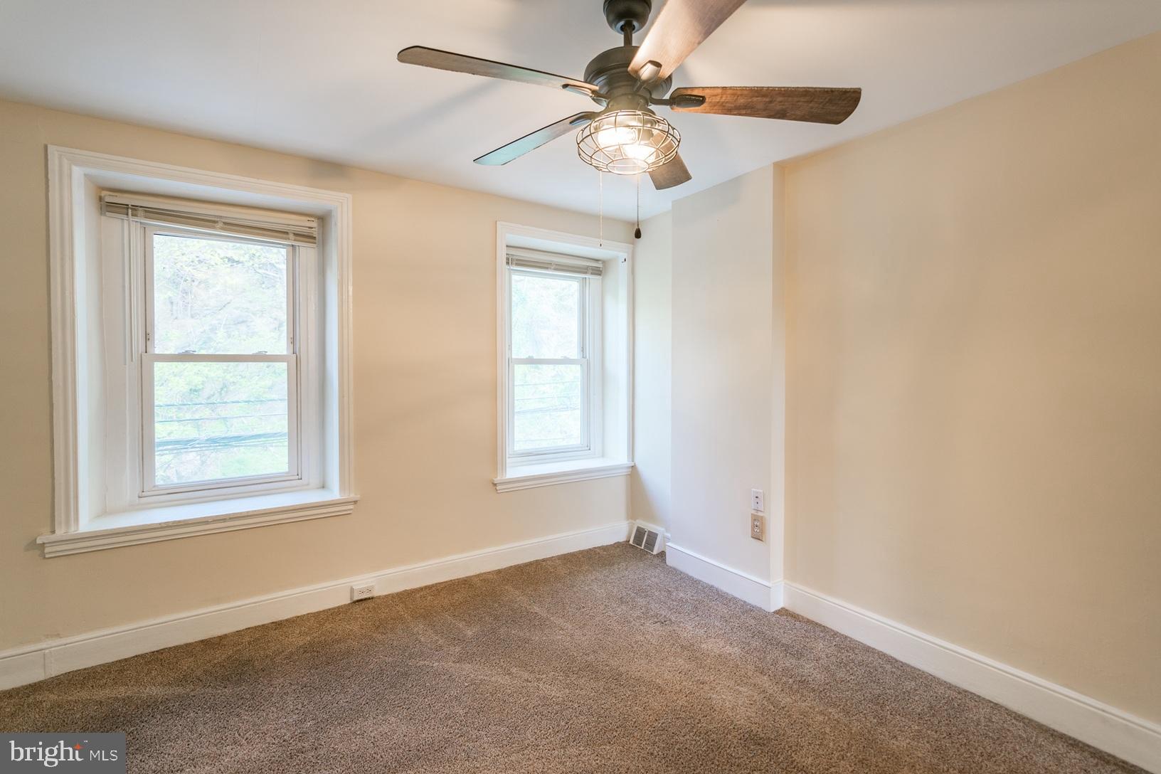MANAYUNK - Residential Lease