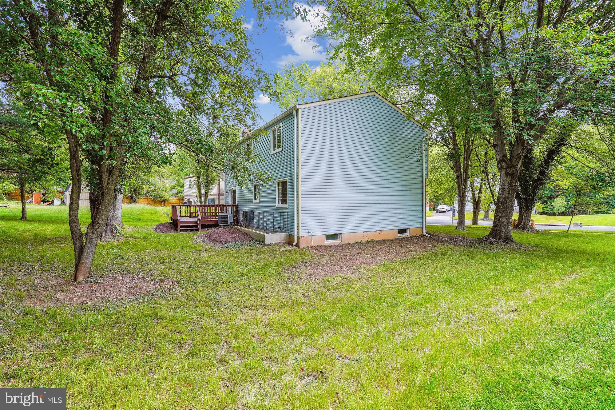 OAK SPRINGS - Residential