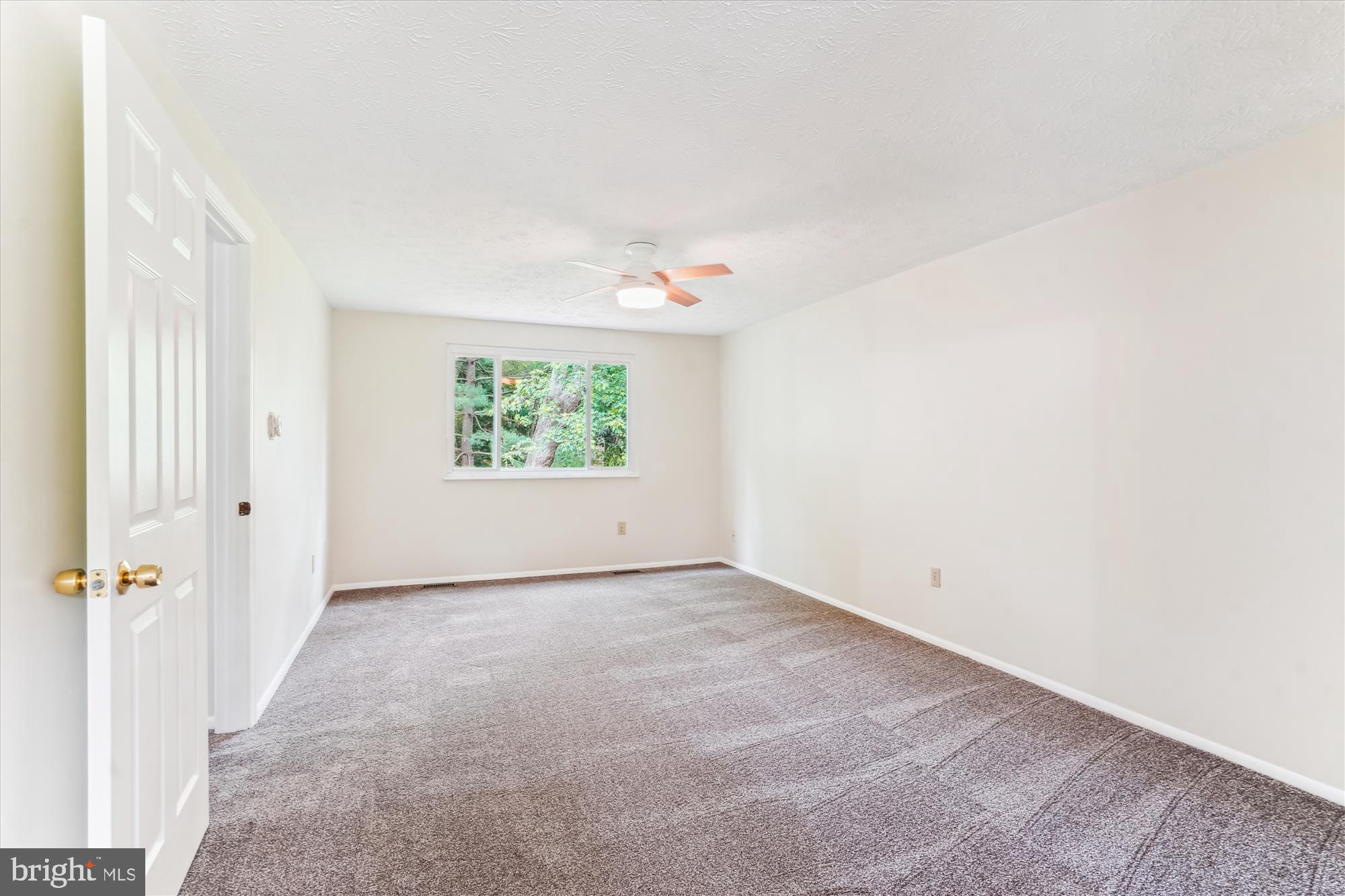 OAK SPRINGS - Residential