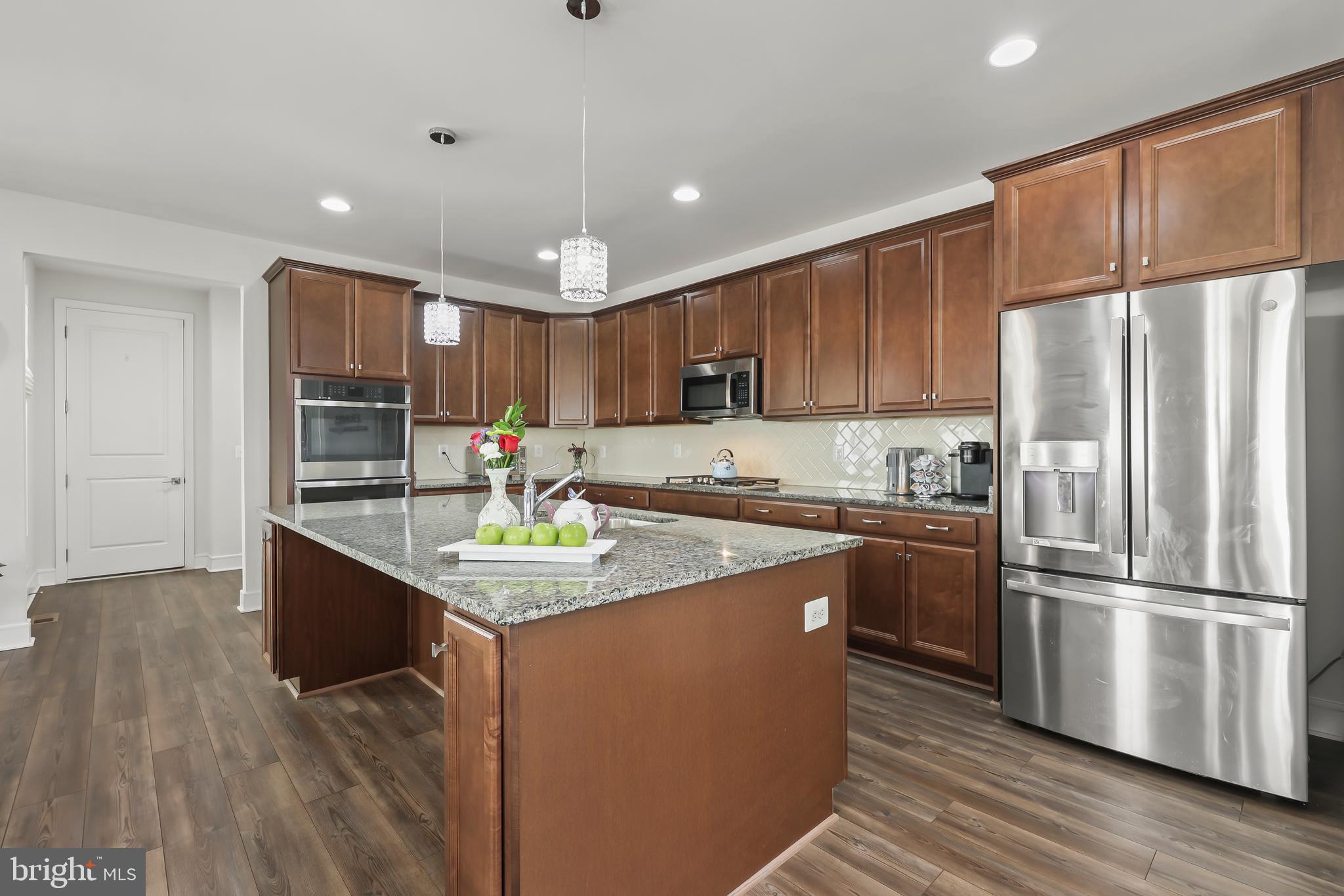 BRAMBLETON LANDBAY - Residential