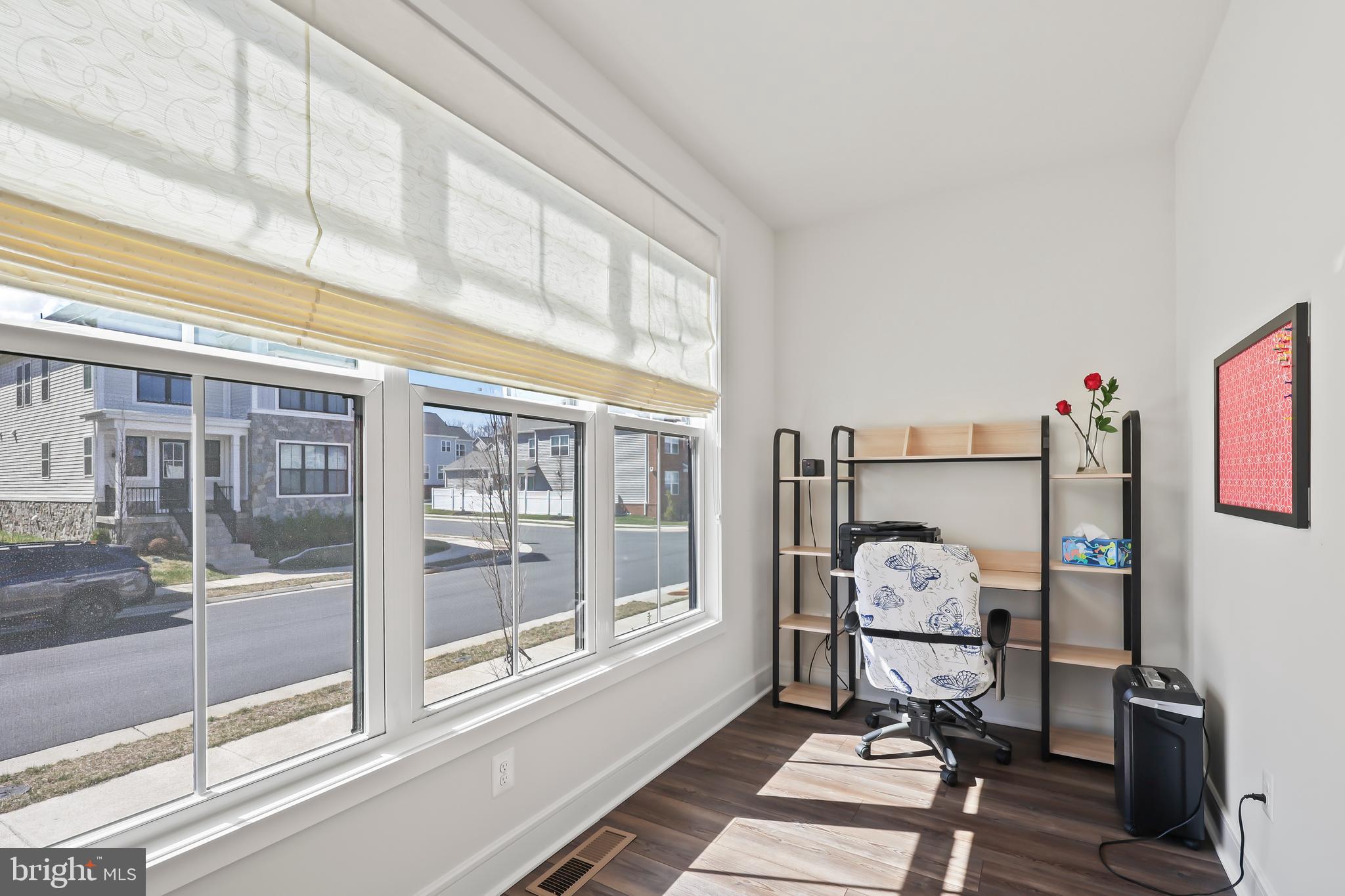 BRAMBLETON LANDBAY - Residential