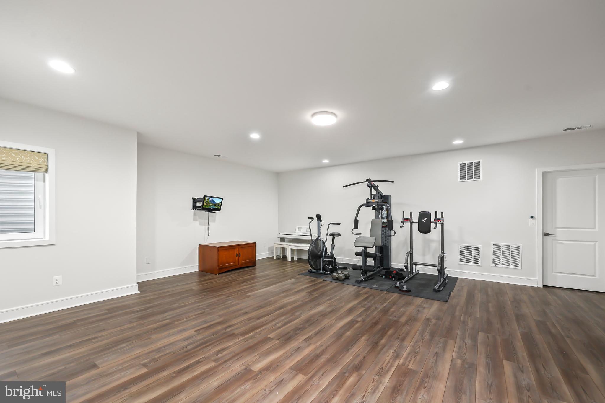 BRAMBLETON LANDBAY - Residential