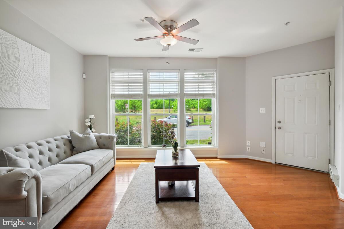 232 URBAN AVENUE 232