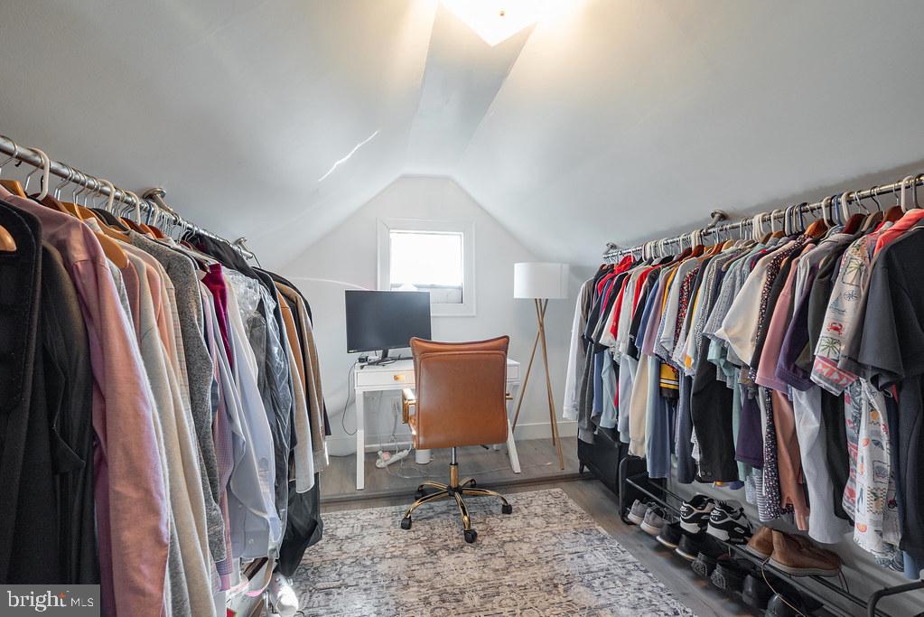 CROWN GRANT - Residential