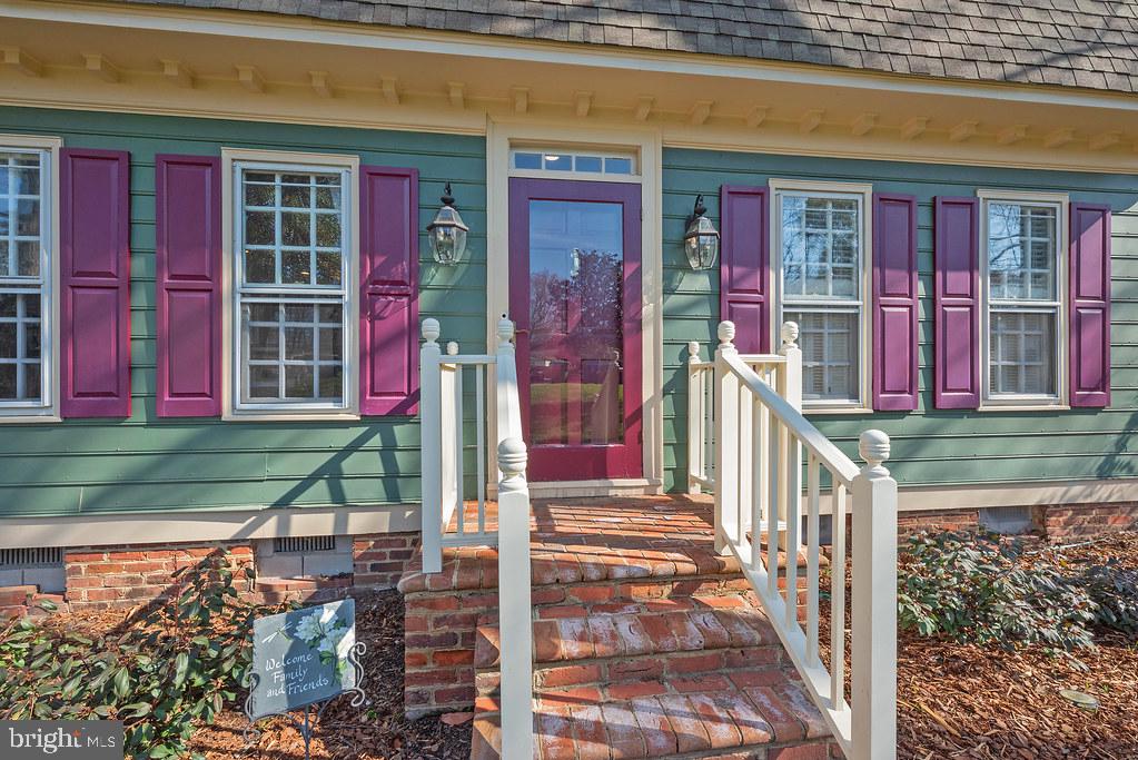 CROWN GRANT - Residential