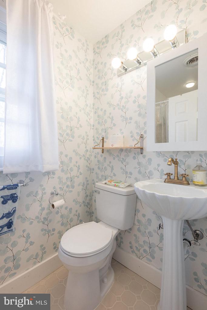 CROWN GRANT - Residential