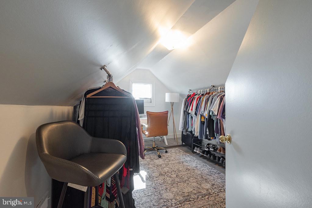 CROWN GRANT - Residential