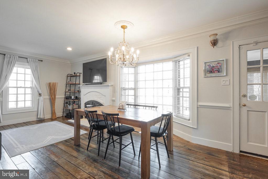 CROWN GRANT - Residential