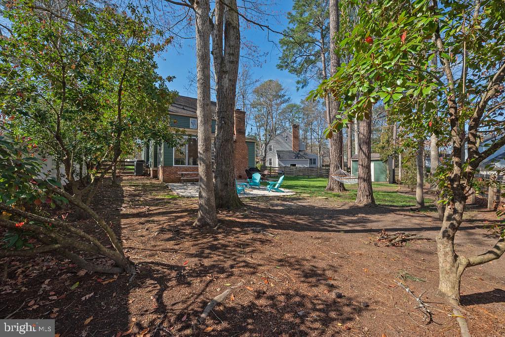 CROWN GRANT - Residential