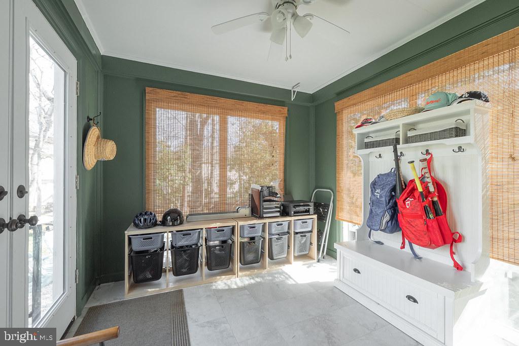 CROWN GRANT - Residential