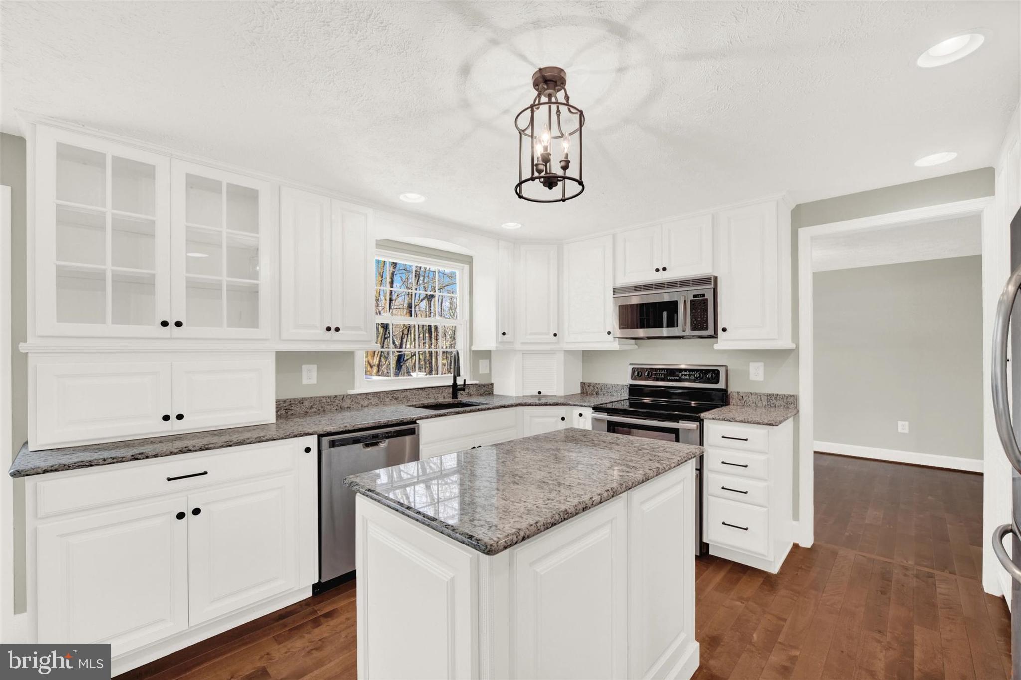 HARFORD WOODS - Residential