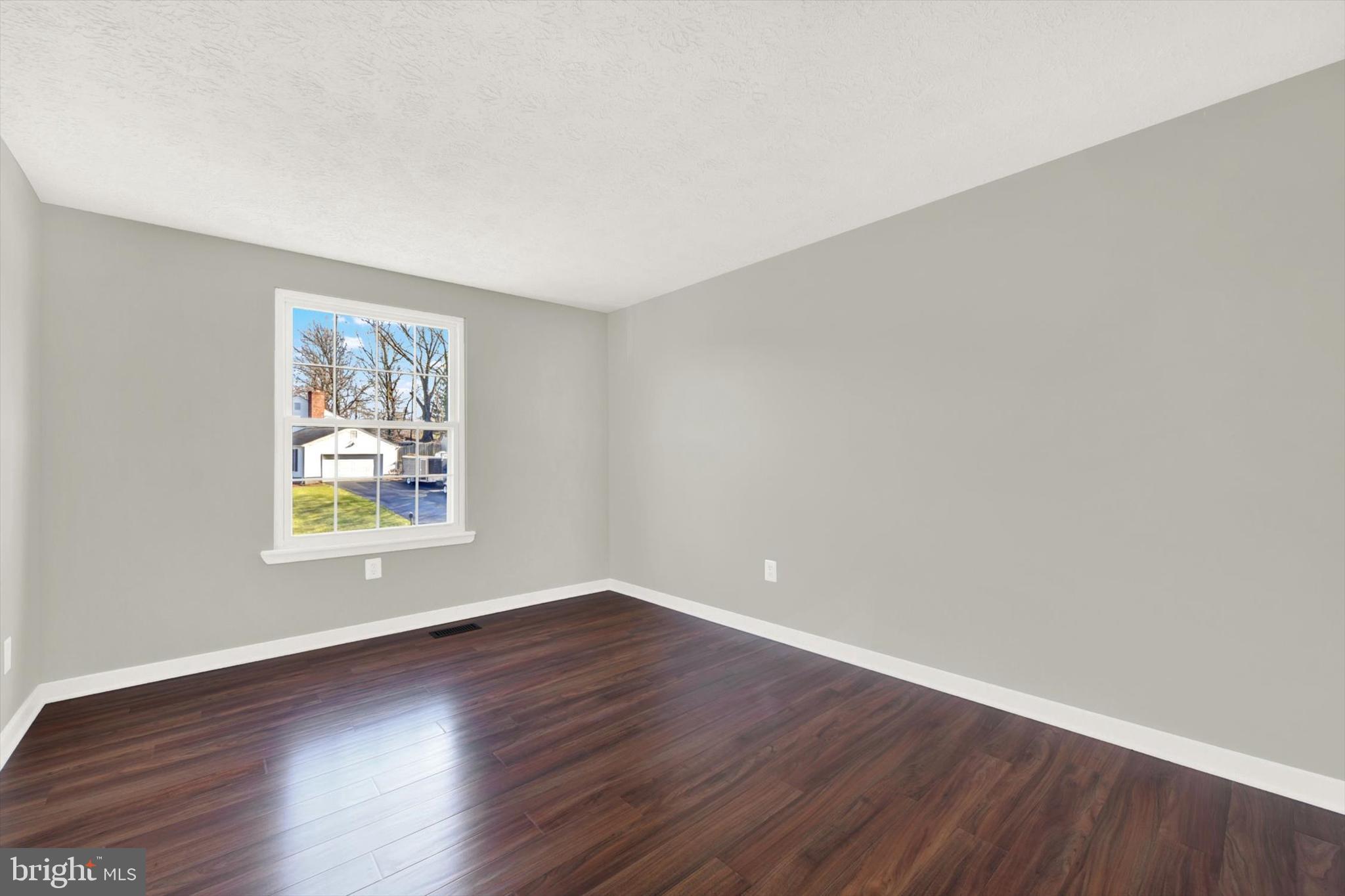 HARFORD WOODS - Residential