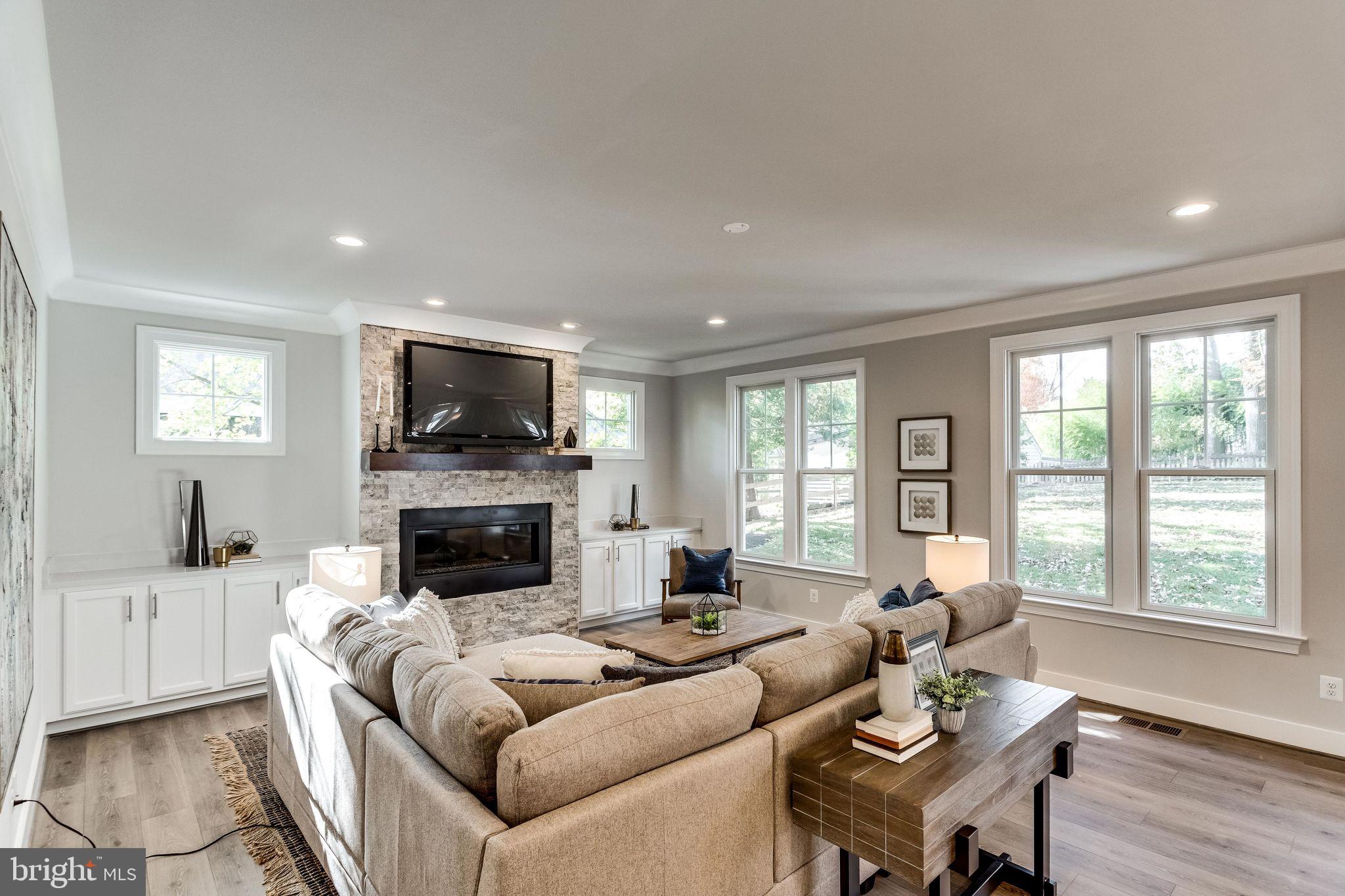 WESTBRIAR COUNTRY CLUB ESTATES - Residential