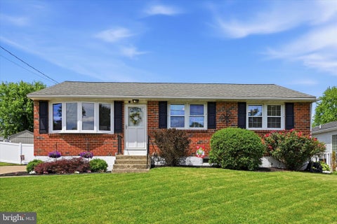 Homes For Sale - 2617 Exeter Road<br/> WILMINGTON, DE 19810