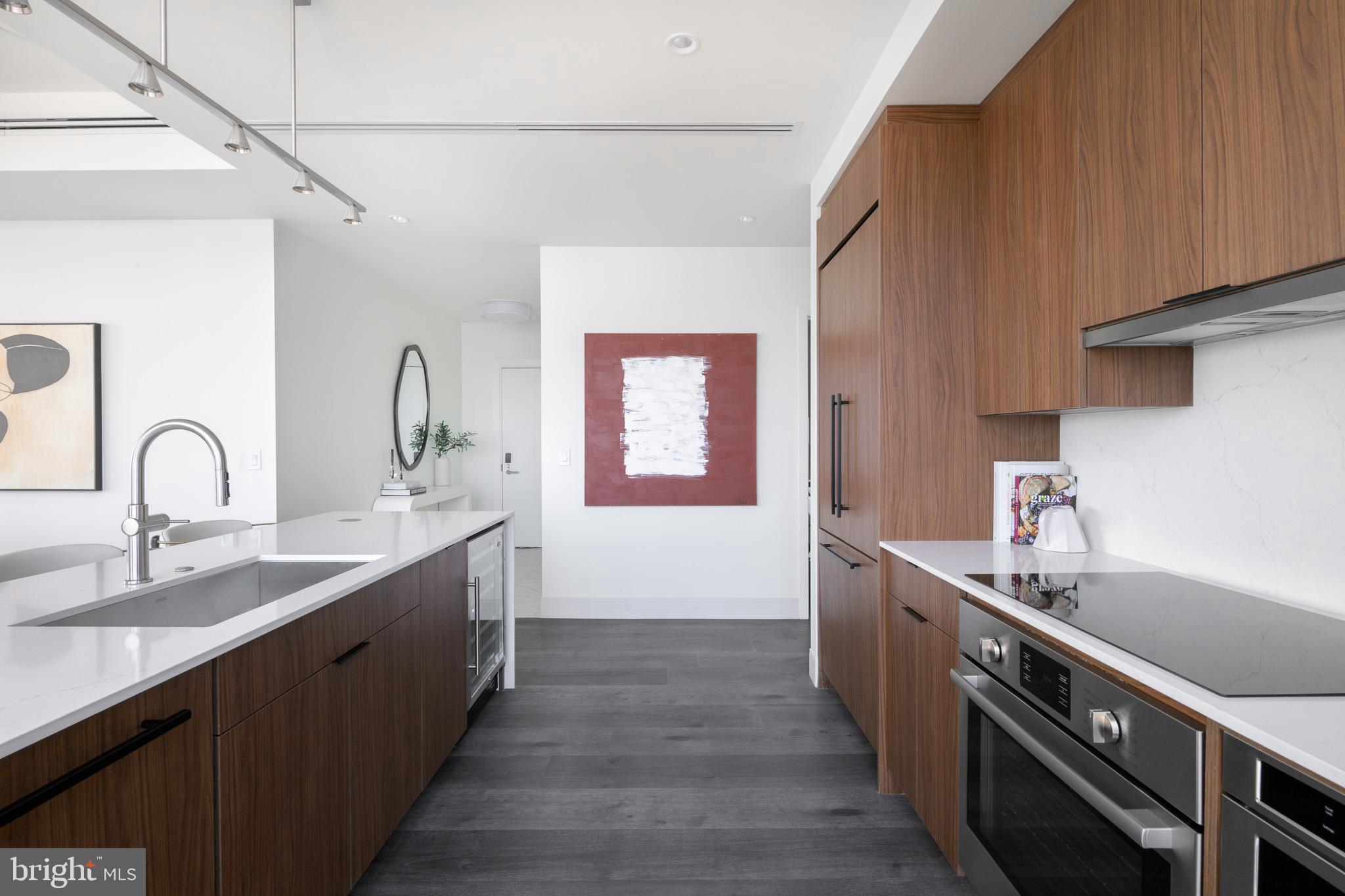 SOCIETY HILL - Residential Lease