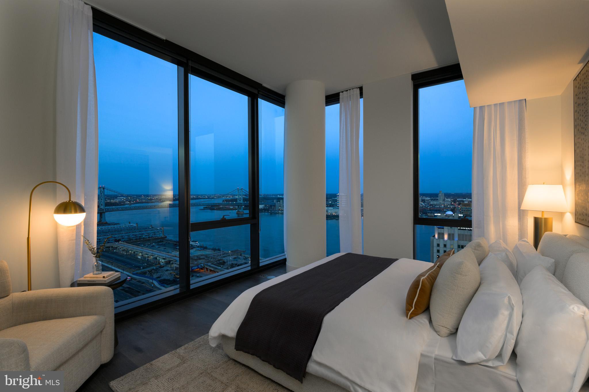 SOCIETY HILL - Residential Lease