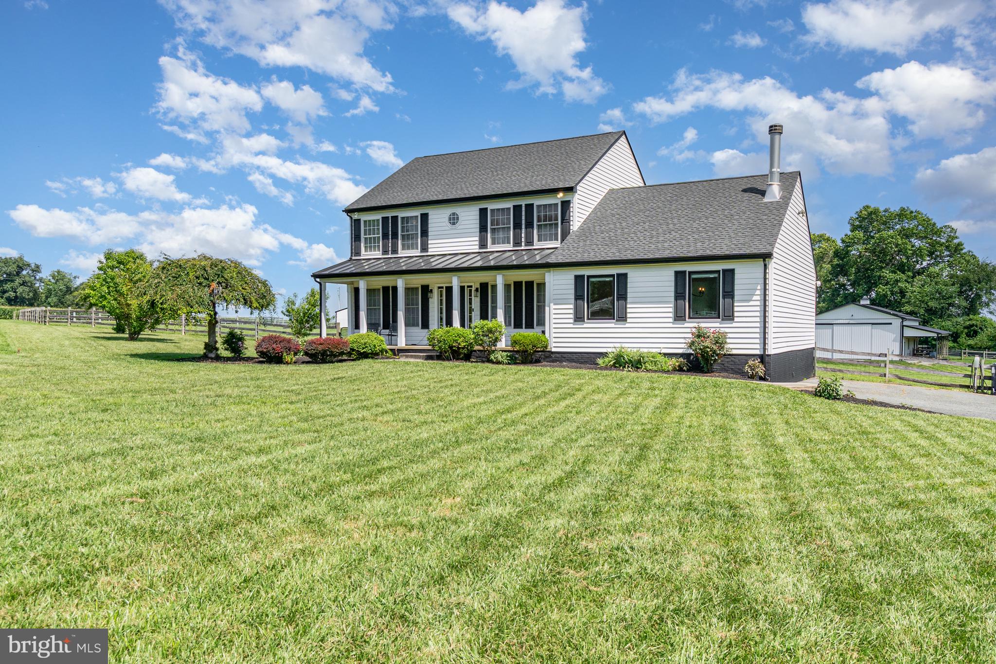 32 TOWNSEND COURT