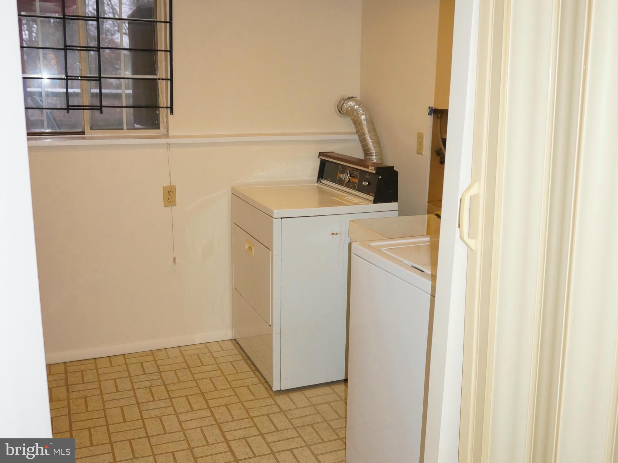 EMORY GROVE PARK - Residential