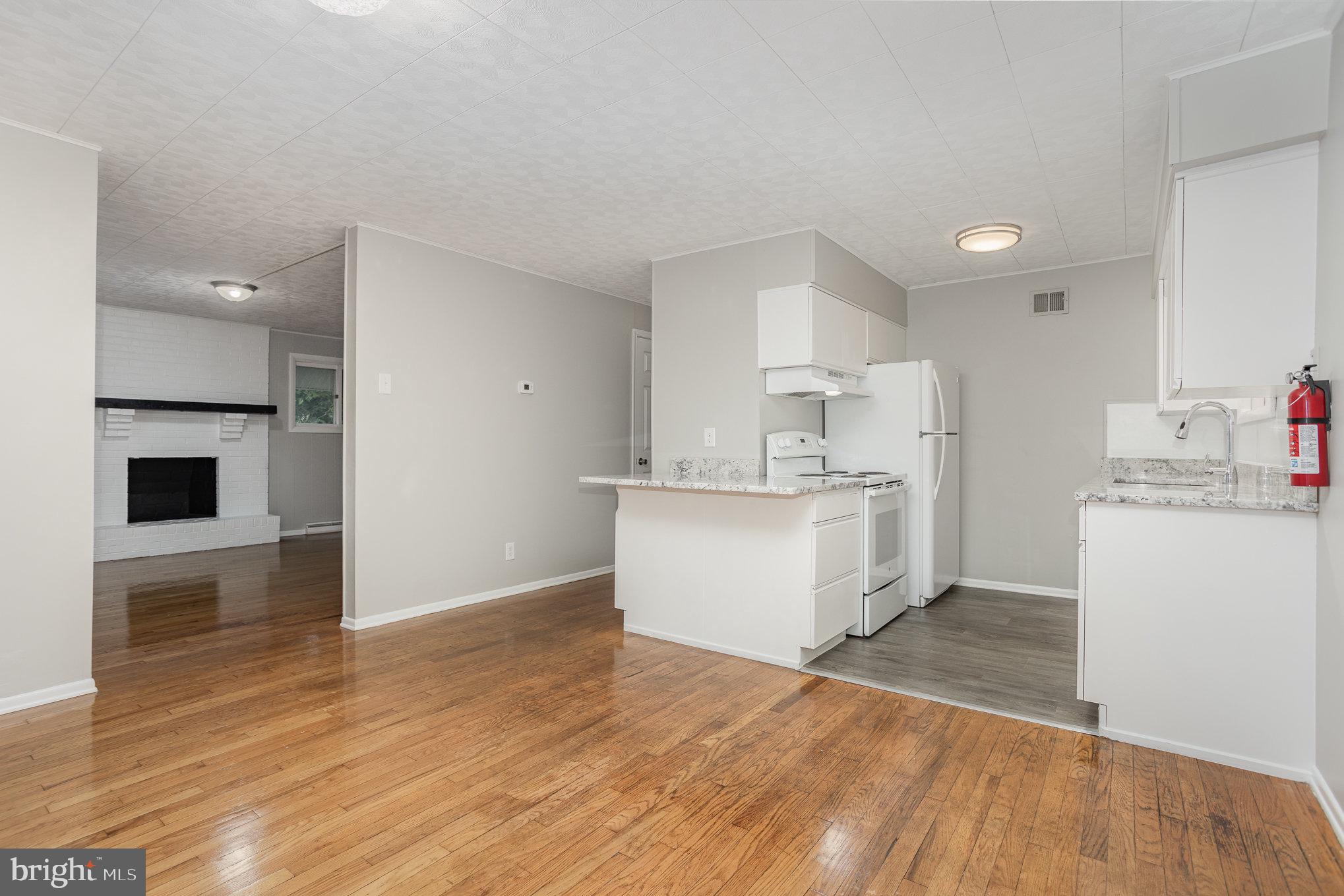 LAKE MEADE - Residential