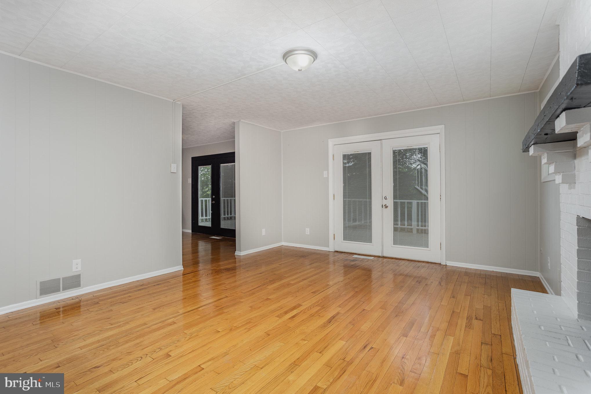 LAKE MEADE - Residential