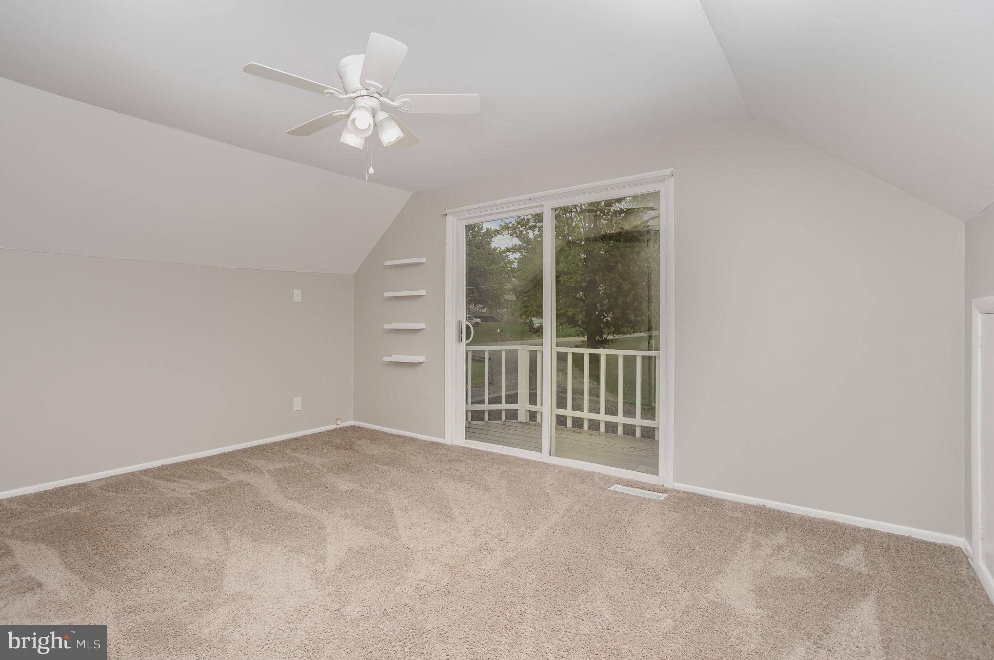 LAKE MEADE - Residential