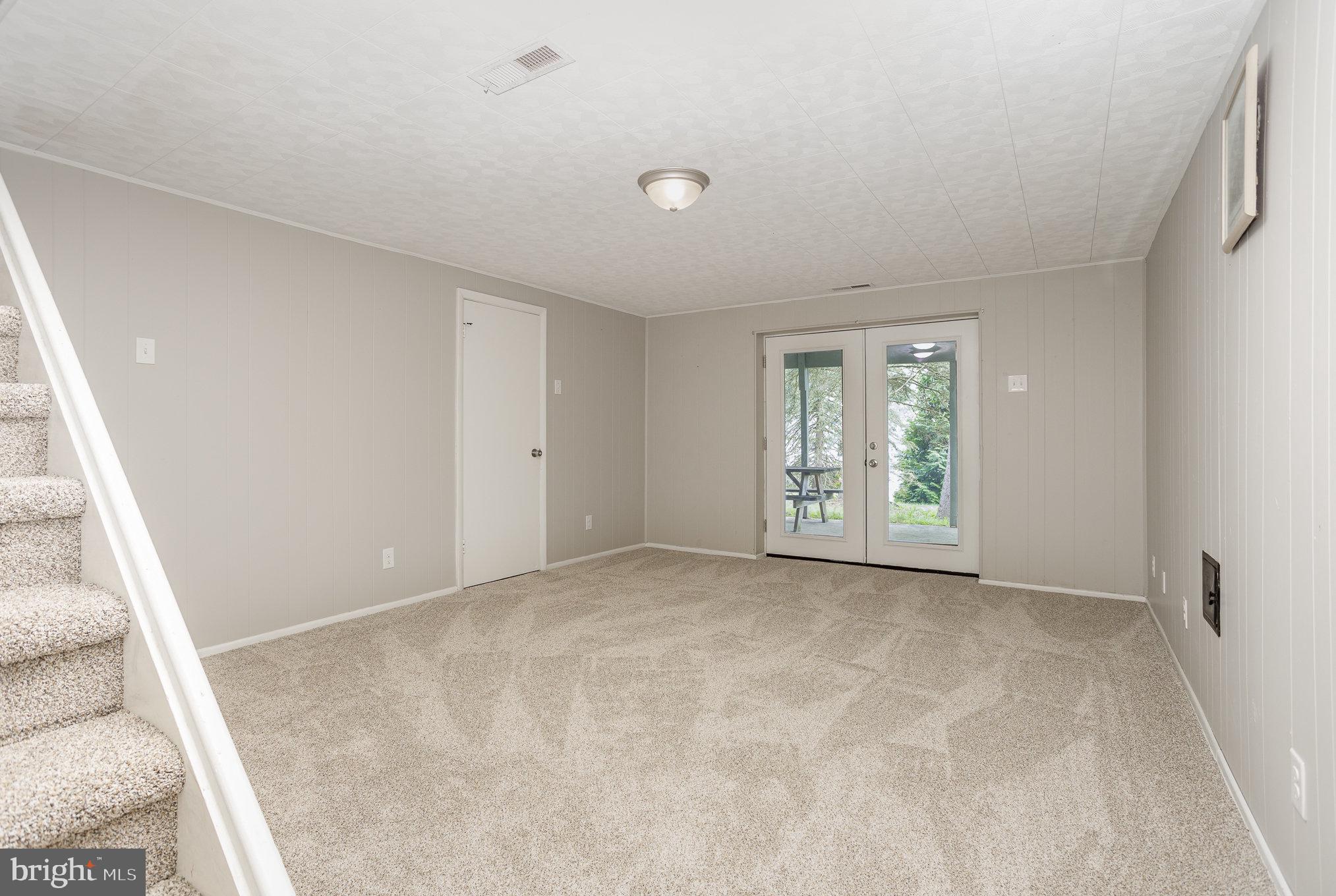 LAKE MEADE - Residential